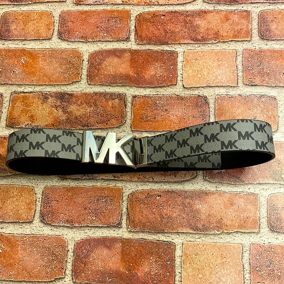 Michael Kors women’s belt
